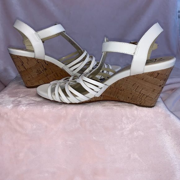 Leather wedge - Picture 4 of 4